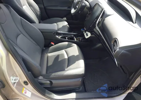 2018 Toyota Prius Prime Premium z USA, uszkodzony, nr VIN JTDKARFP5J3091877